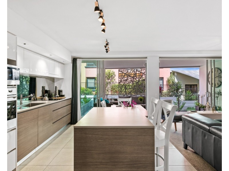 10/33 Buderim Avenue, Mooloolaba QLD 4557