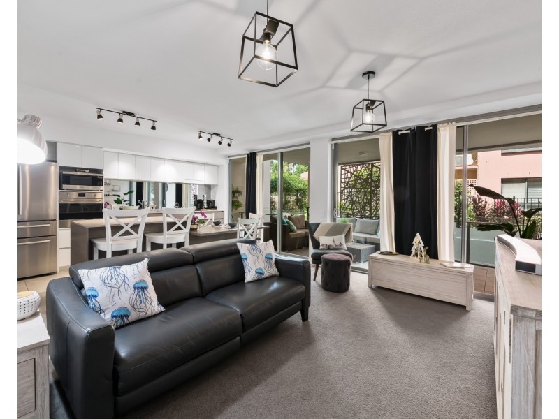 10/33 Buderim Avenue, Mooloolaba QLD 4557
