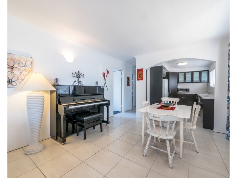 1/61 Minchinton Street, Caloundra QLD 4551