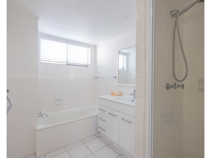 1/61 Minchinton Street, Caloundra QLD 4551