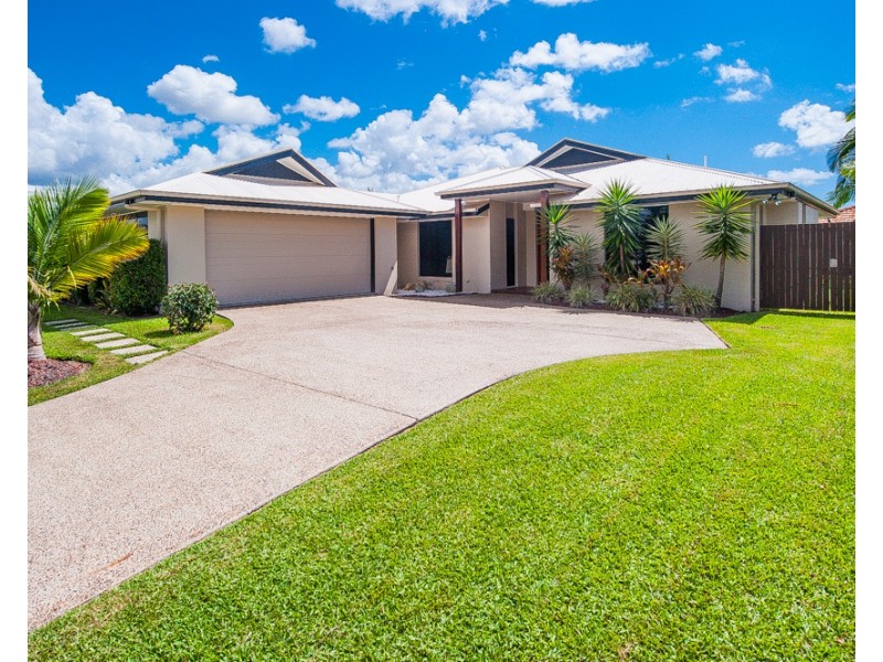 34 Sailfish Dr, Mountain Creek QLD 4557