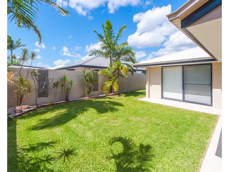34 Sailfish Dr, Mountain Creek QLD 4557