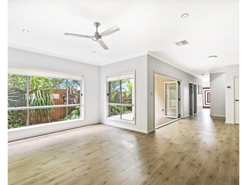 1/73 Memorial Avenue, Maroochydore QLD 4558