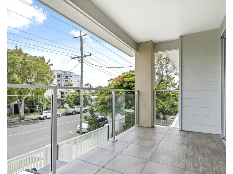 1/73 Memorial Avenue, Maroochydore QLD 4558