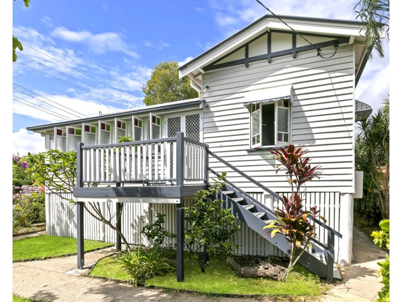 33 Anzac Avenue, Maroochydore QLD 4558