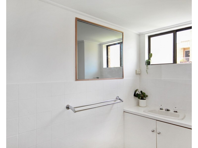 2/14-18 Anzac Avenue, Maroochydore QLD 4558