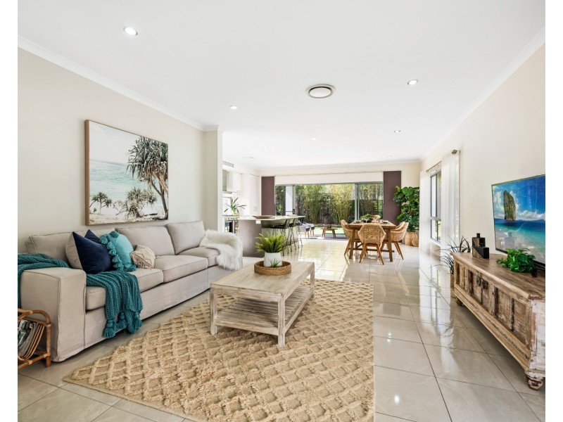3 Tomkins Esplanade, Birtinya QLD 4575