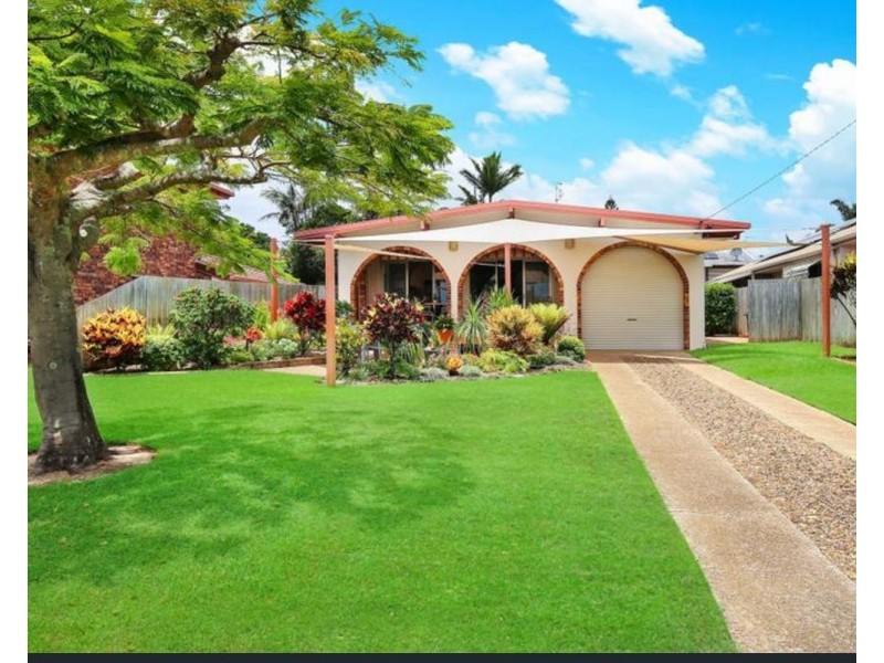 21 Harbour Parade, Buddina QLD 4575