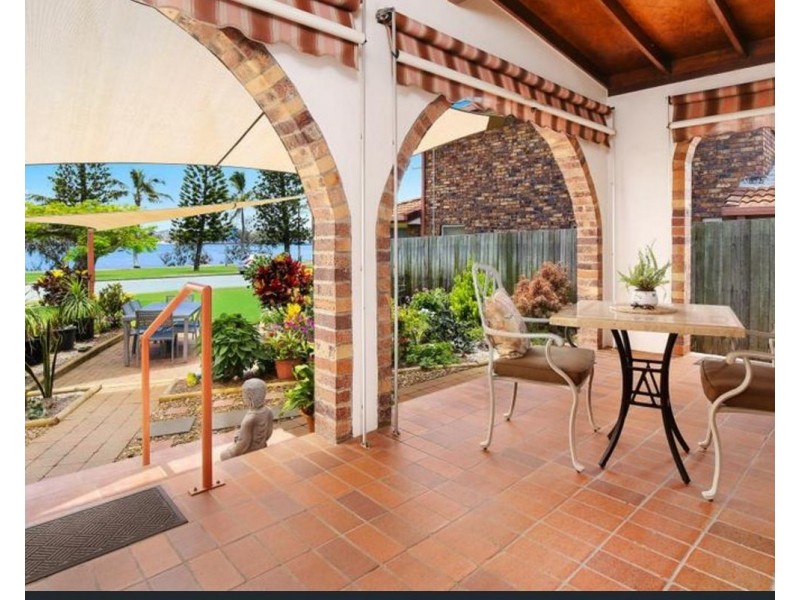 21 Harbour Parade, Buddina QLD 4575