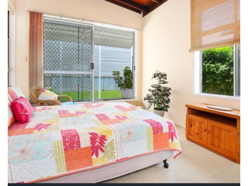 21 Harbour Parade, Buddina QLD 4575