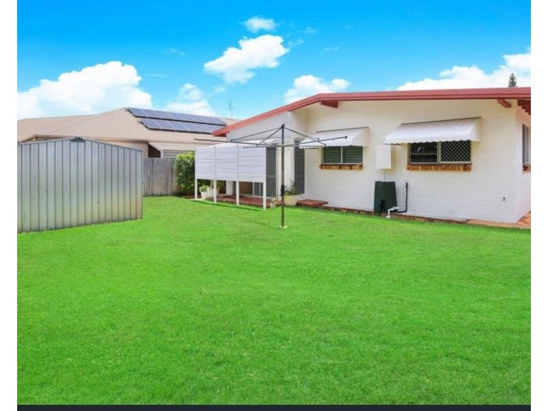 21 Harbour Parade, Buddina QLD 4575
