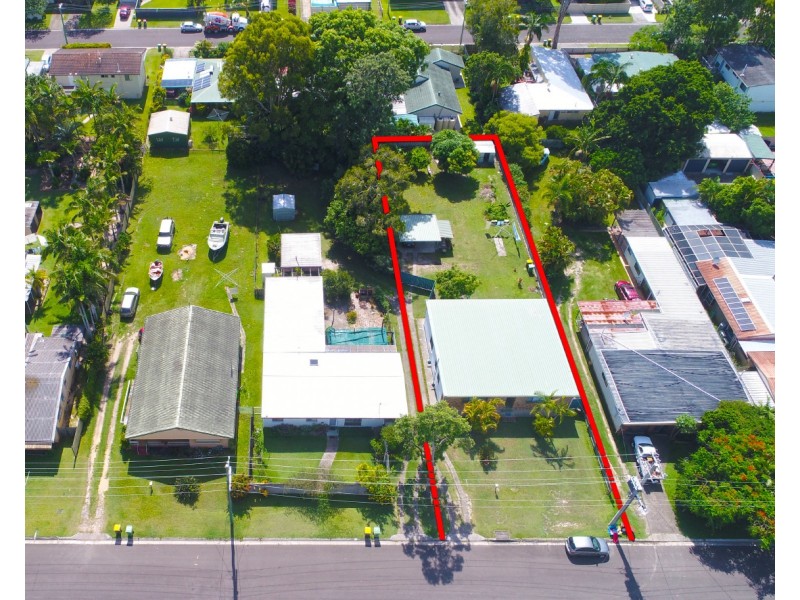 13 Yinni Street, Maroochydore QLD 4558