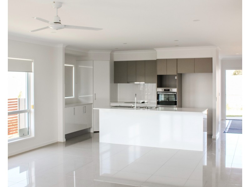 77 Maclamond Drive, Pelican Waters QLD 4551