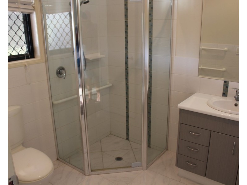 29 Maddock Ave, Mooloolah Valley QLD 4553