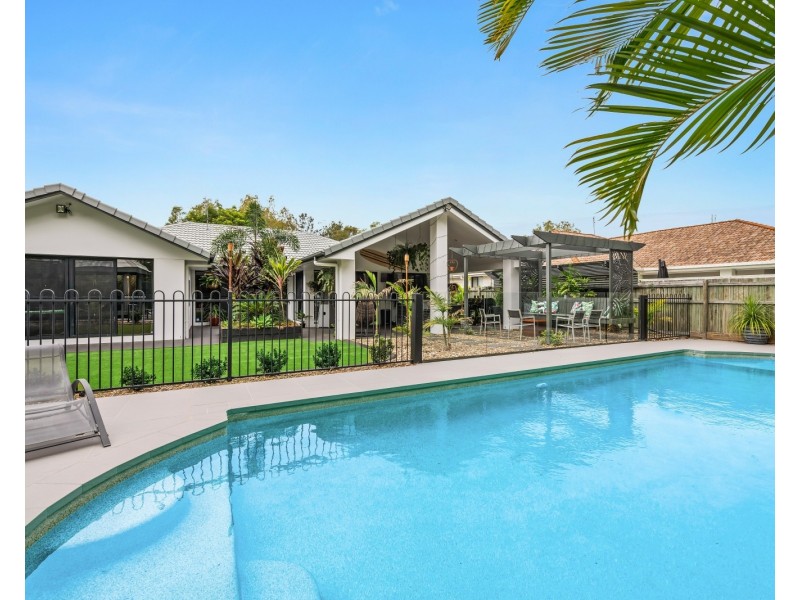 39  Stillwater Drive, Twin Waters QLD 4564