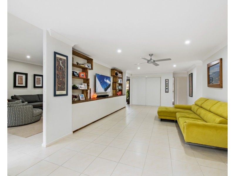 39  Stillwater Drive, Twin Waters QLD 4564