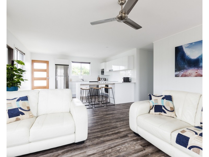 12 Bareena Place, Warana QLD 4575