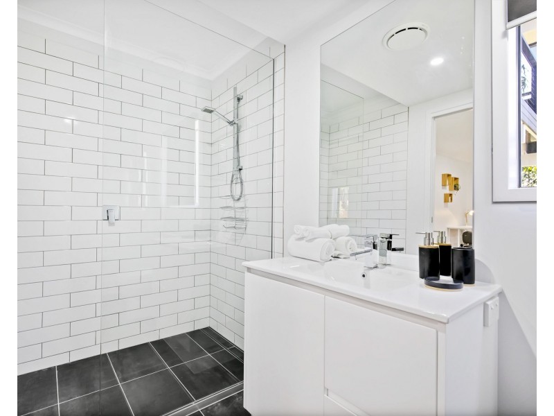 12 Bareena Place, Warana QLD 4575