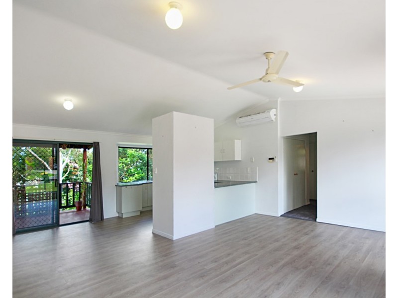 12 Sapphire Drive, Nambour QLD 4560