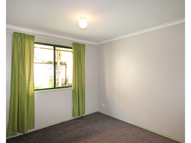 12 Sapphire Drive, Nambour QLD 4560