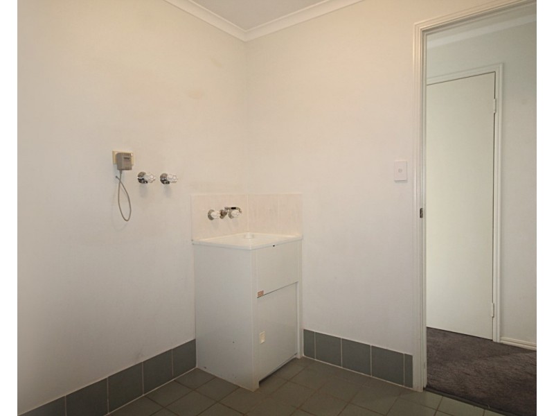 12 Sapphire Drive, Nambour QLD 4560