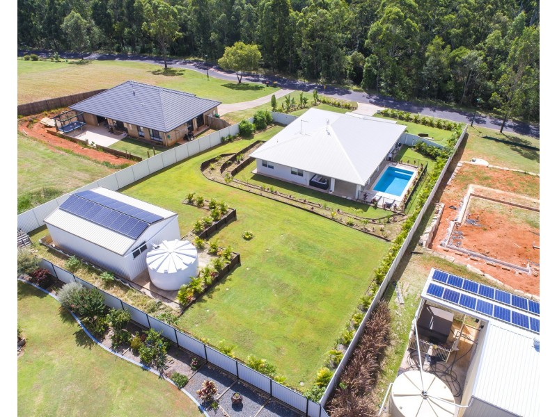 35-37 Lachlan Crescent, Beerwah QLD 4519