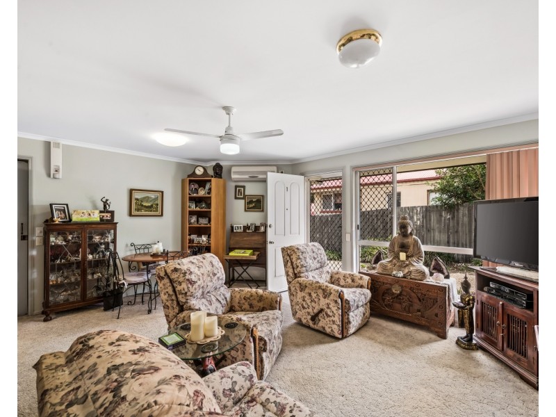 1/73  Yakola Parade, Alexandra Headland QLD 4572