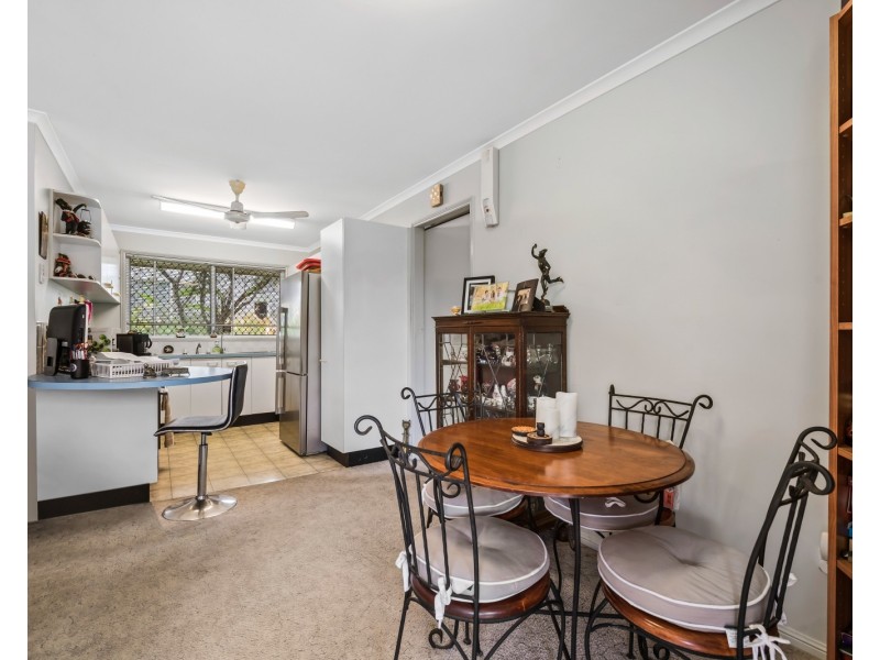 1/73  Yakola Parade, Alexandra Headland QLD 4572