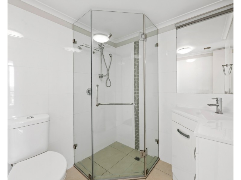 93/150 Duporth Avenue, Maroochydore QLD 4558