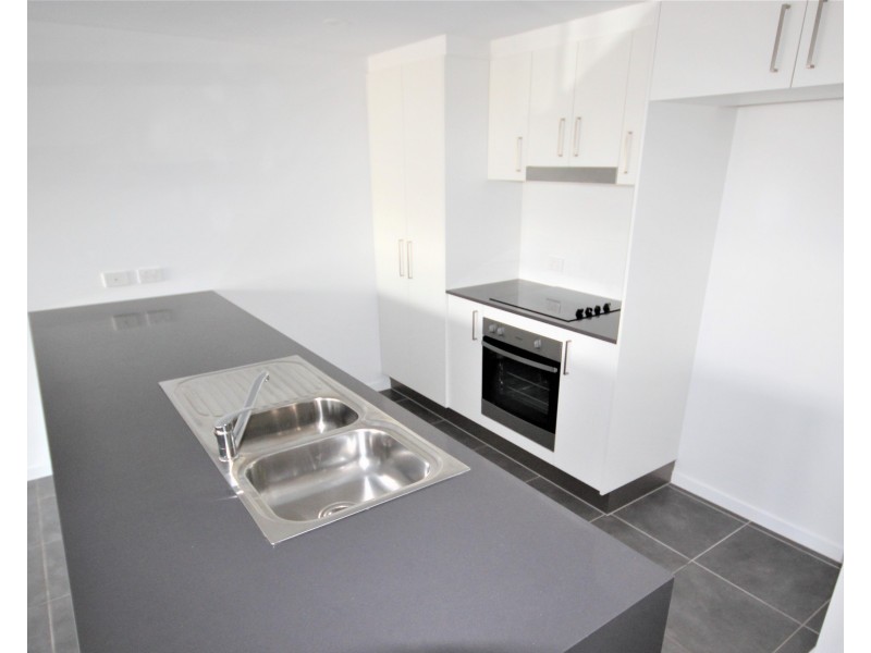 8 Yidney Street, Maroochydore QLD 4558