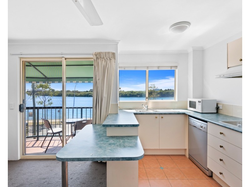 9/271 Bradman Avenue, Maroochydore QLD 4558