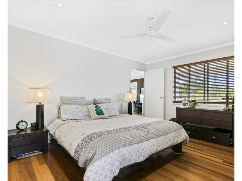 25 Victor Street, Alexandra Headland QLD 4572