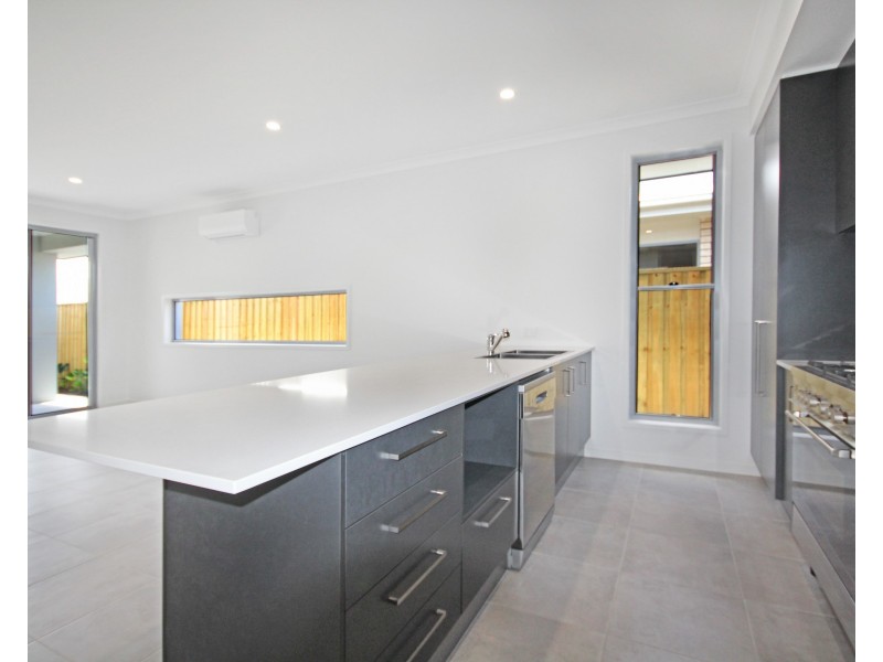 4  Piper St, Palmview QLD 4553