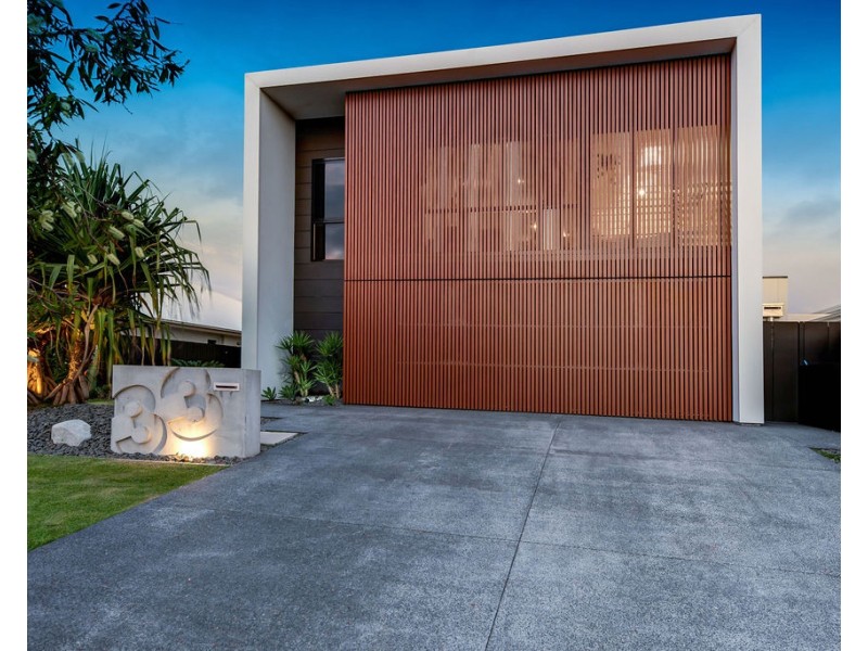 33 Blue Fin Circuit, Mountain Creek QLD 4557