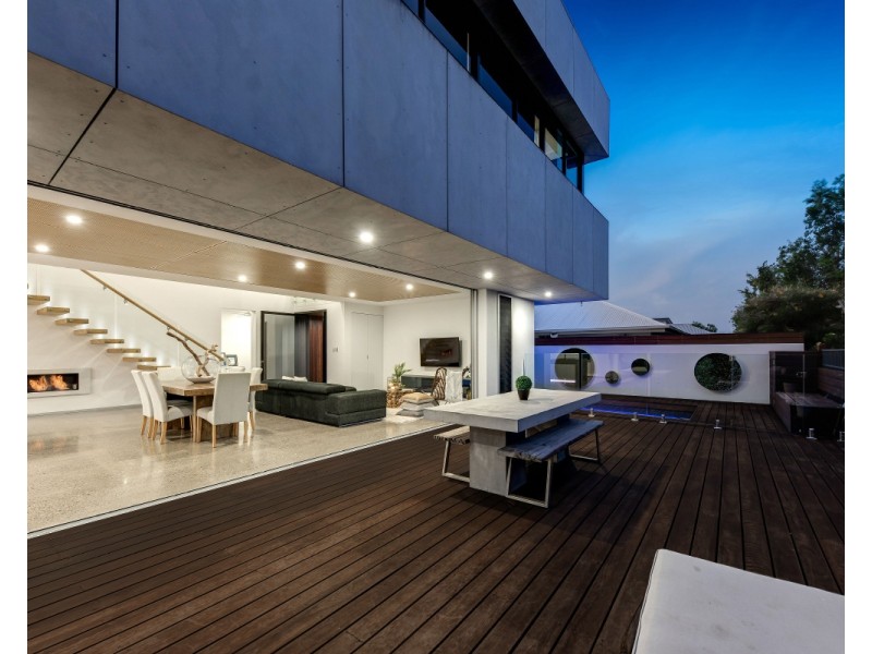 33 Blue Fin Circuit, Mountain Creek QLD 4557