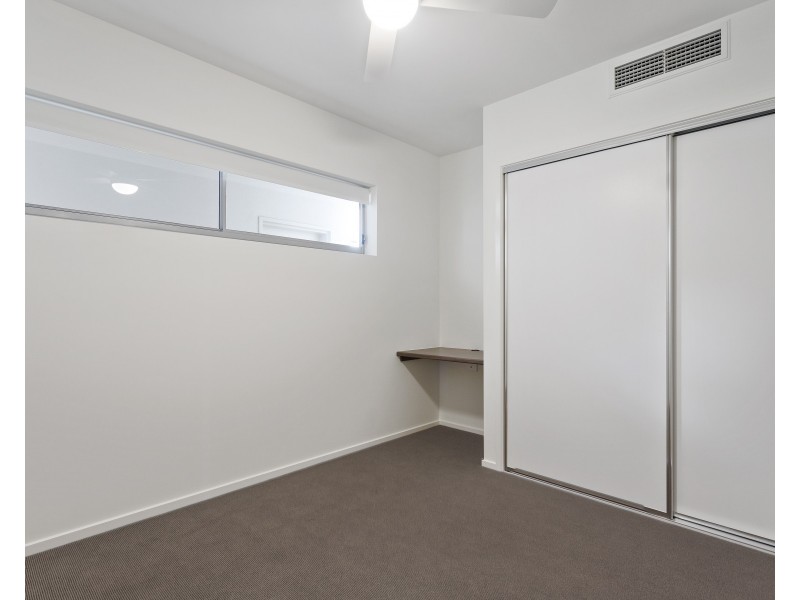 30/19 Shine Court, Birtinya QLD 4575