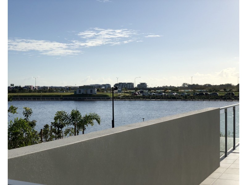 30/19 Shine Court, Birtinya QLD 4575