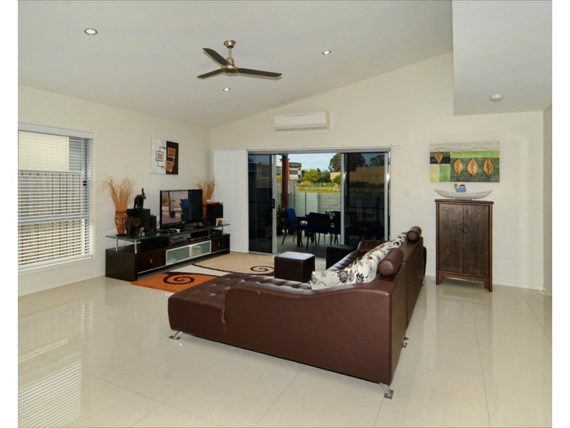 6 Pepper Tree Circuit, Maroochydore QLD 4558