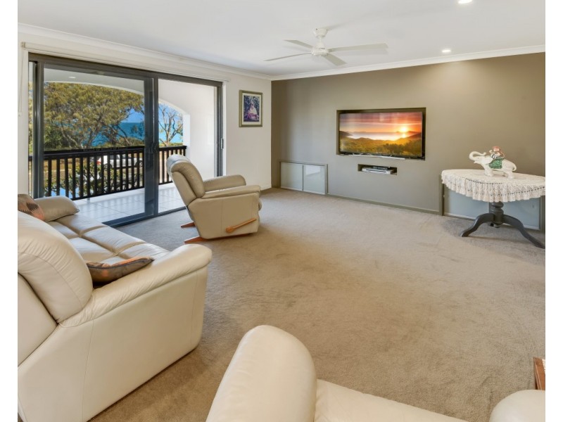 55 Pacific Boulevard, Buddina QLD 4575