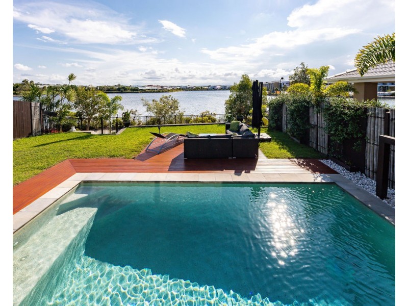 18 Caspian Circuit, Mountain Creek QLD 4557