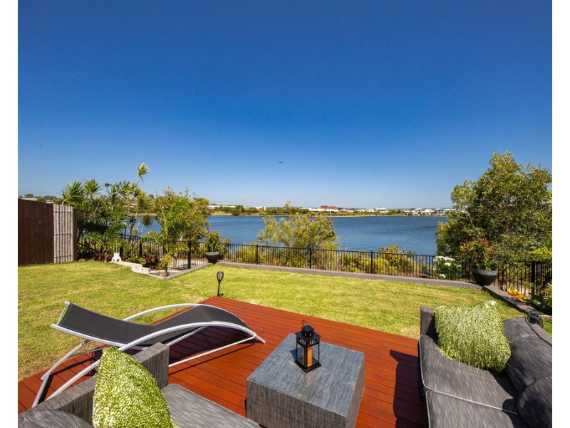 18 Caspian Circuit, Mountain Creek QLD 4557