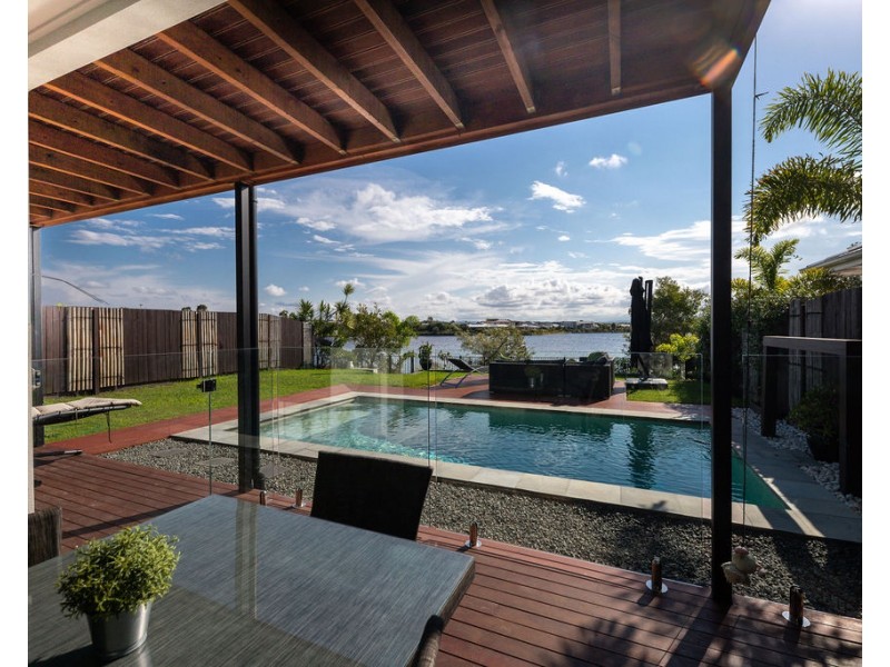 18 Caspian Circuit, Mountain Creek QLD 4557