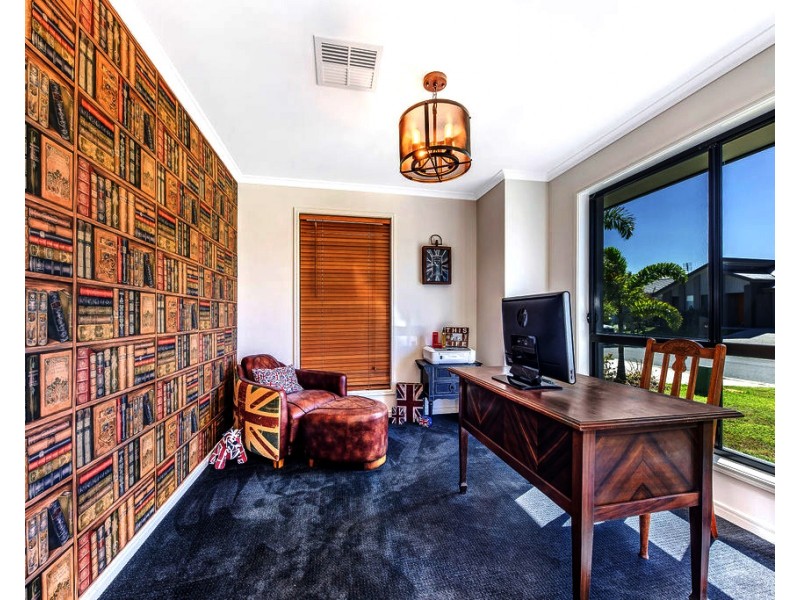 18 Caspian Circuit, Mountain Creek QLD 4557