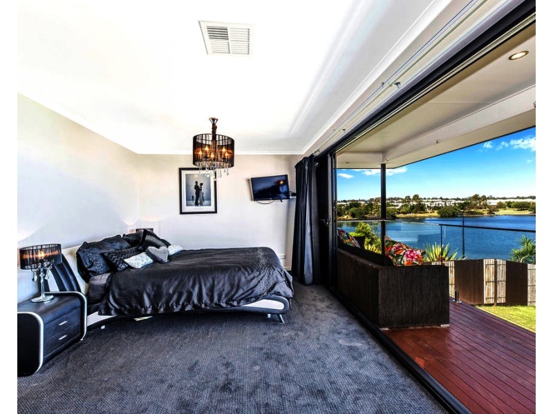 18 Caspian Circuit, Mountain Creek QLD 4557