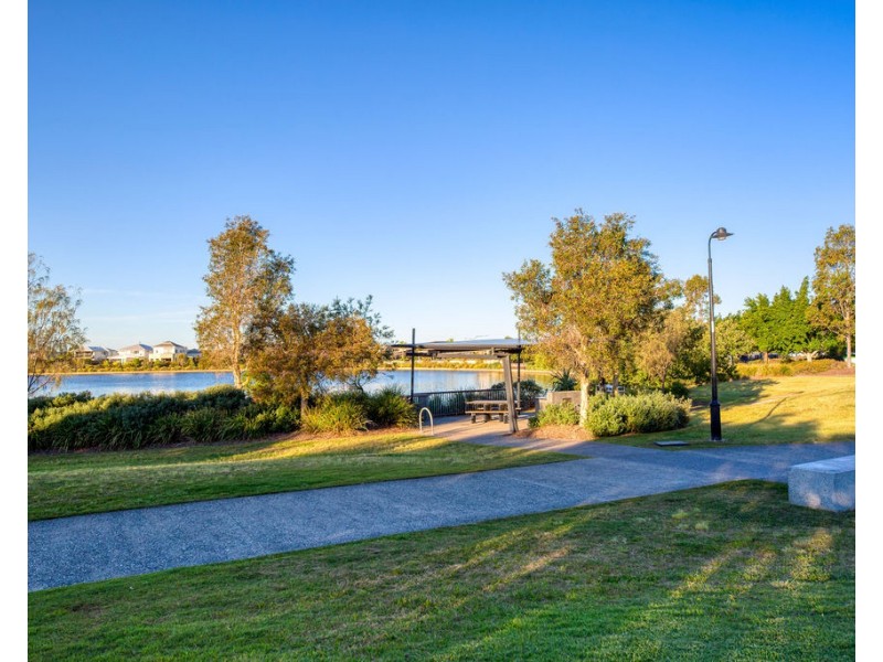 15 Caspian Circuit, Mountain Creek QLD 4557