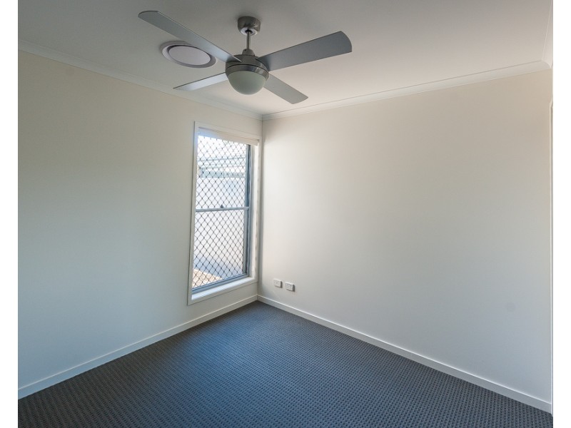 27 Shaw St, Meridan Plains QLD 4551