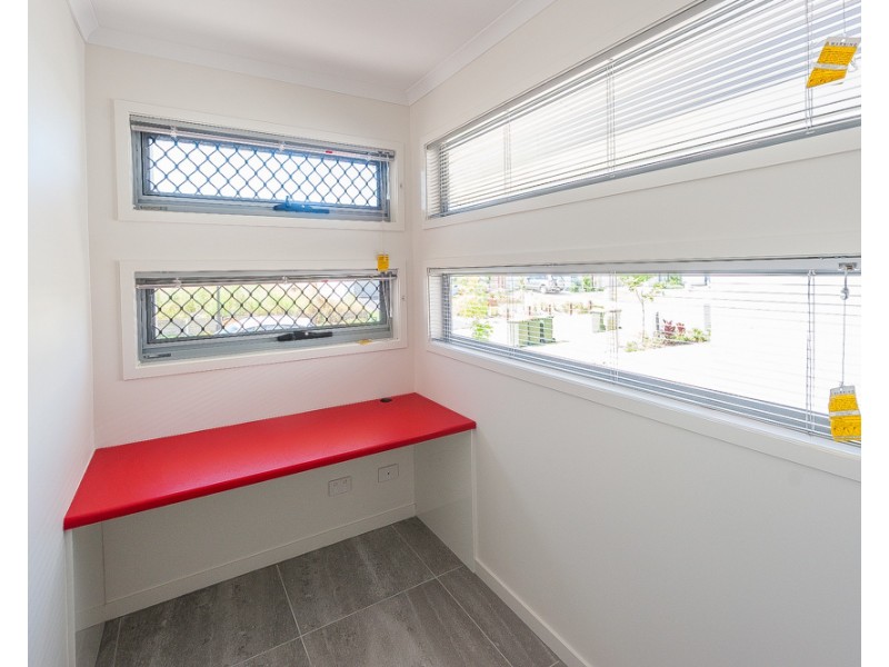 27 Shaw St, Meridan Plains QLD 4551