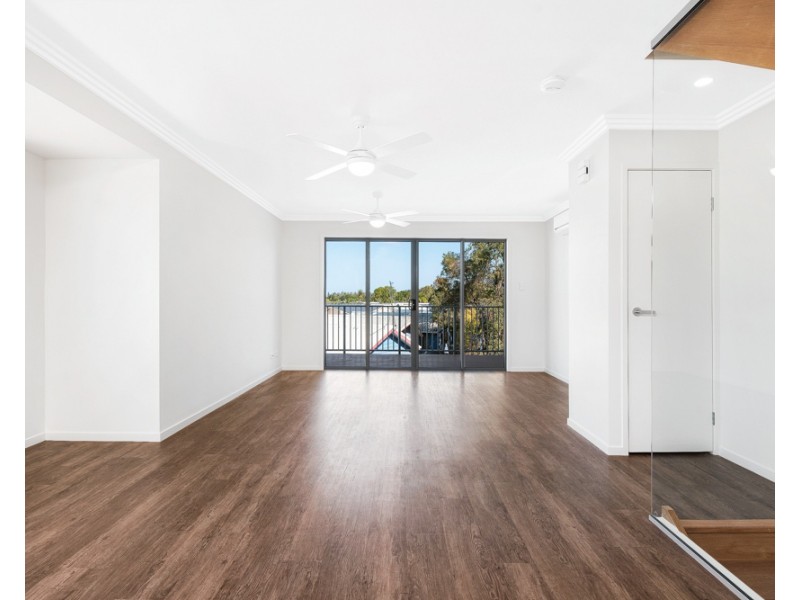 15/327 Bradman Ave, Maroochydore QLD 4558