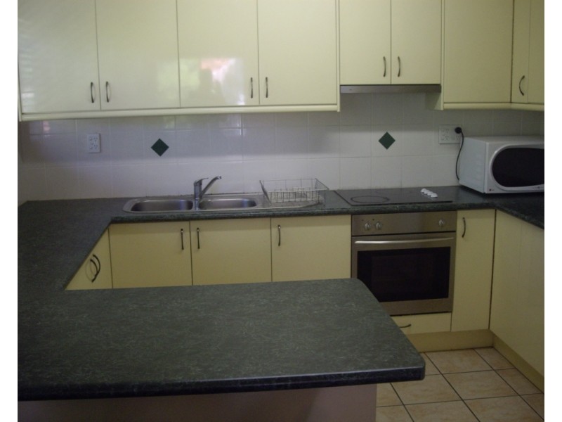 4/50 Maud Street, Maroochydore QLD 4558