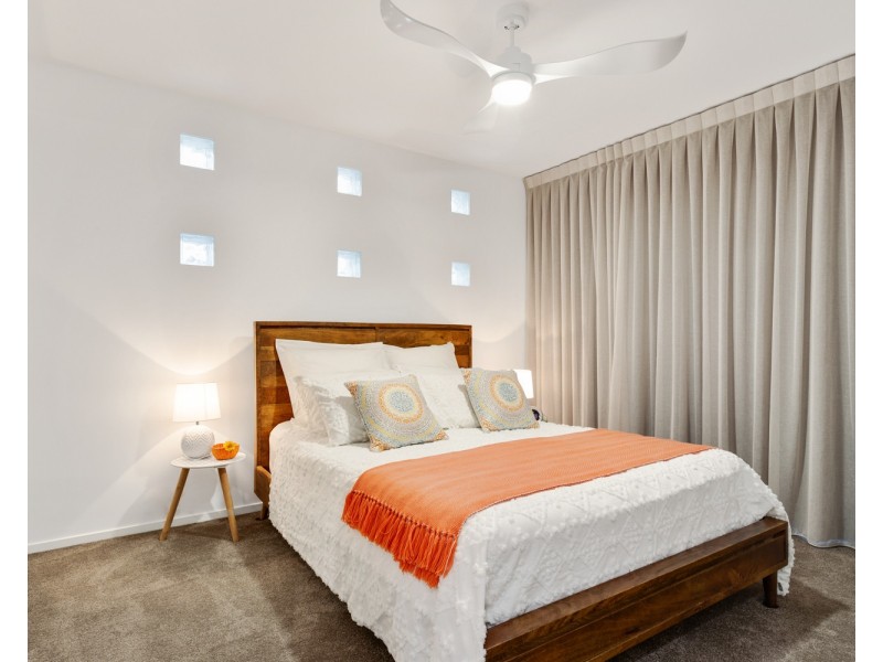 2/175 Bradman Avenue, Maroochydore QLD 4558